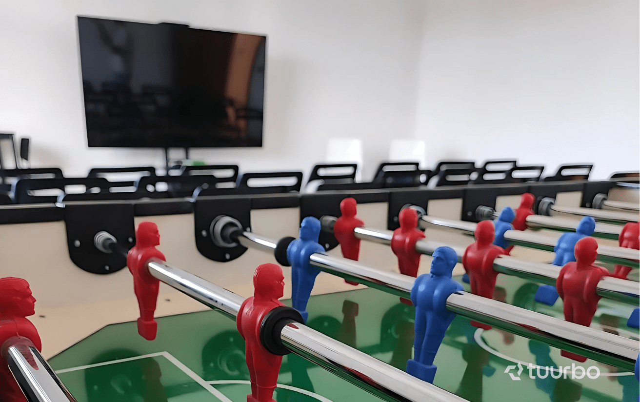 Tuurbo - calcio balilla-min